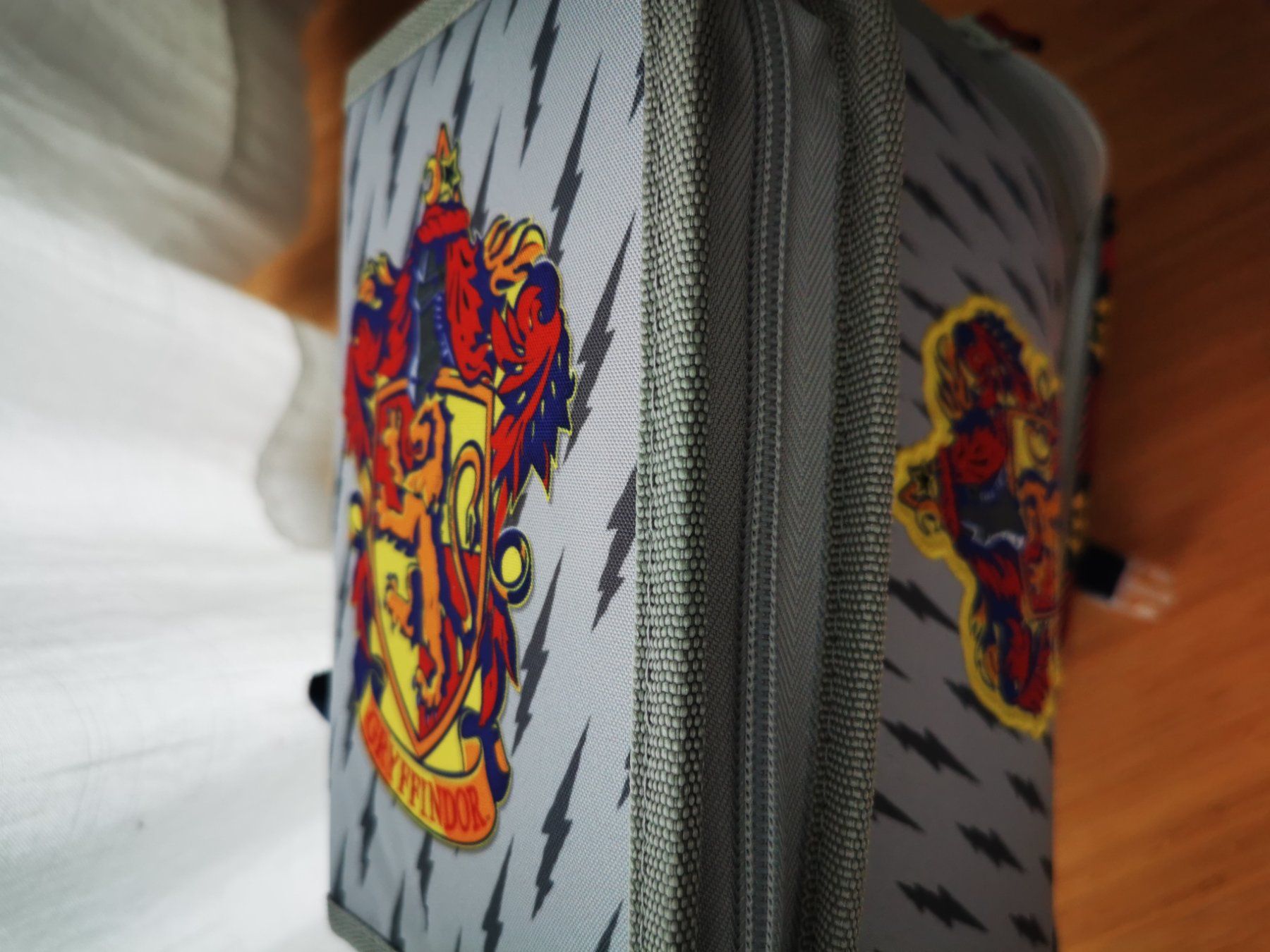 Borse & Zaini: Schulsack Harry Potter Gryffindor nicht gebraucht – Nuovo (secondo la descrizione) da Niedergösgen venduto da lil_s6k8 1