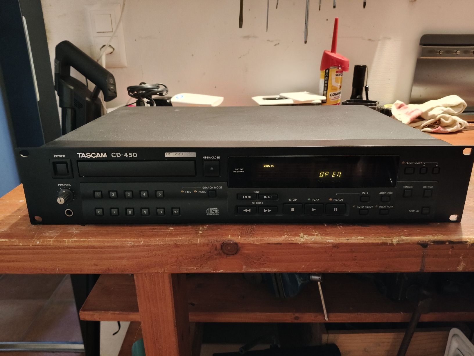CD: Lettore CD Tascam CD-450 – Difettoso da Sala Capriasca venduto da Quisquilio