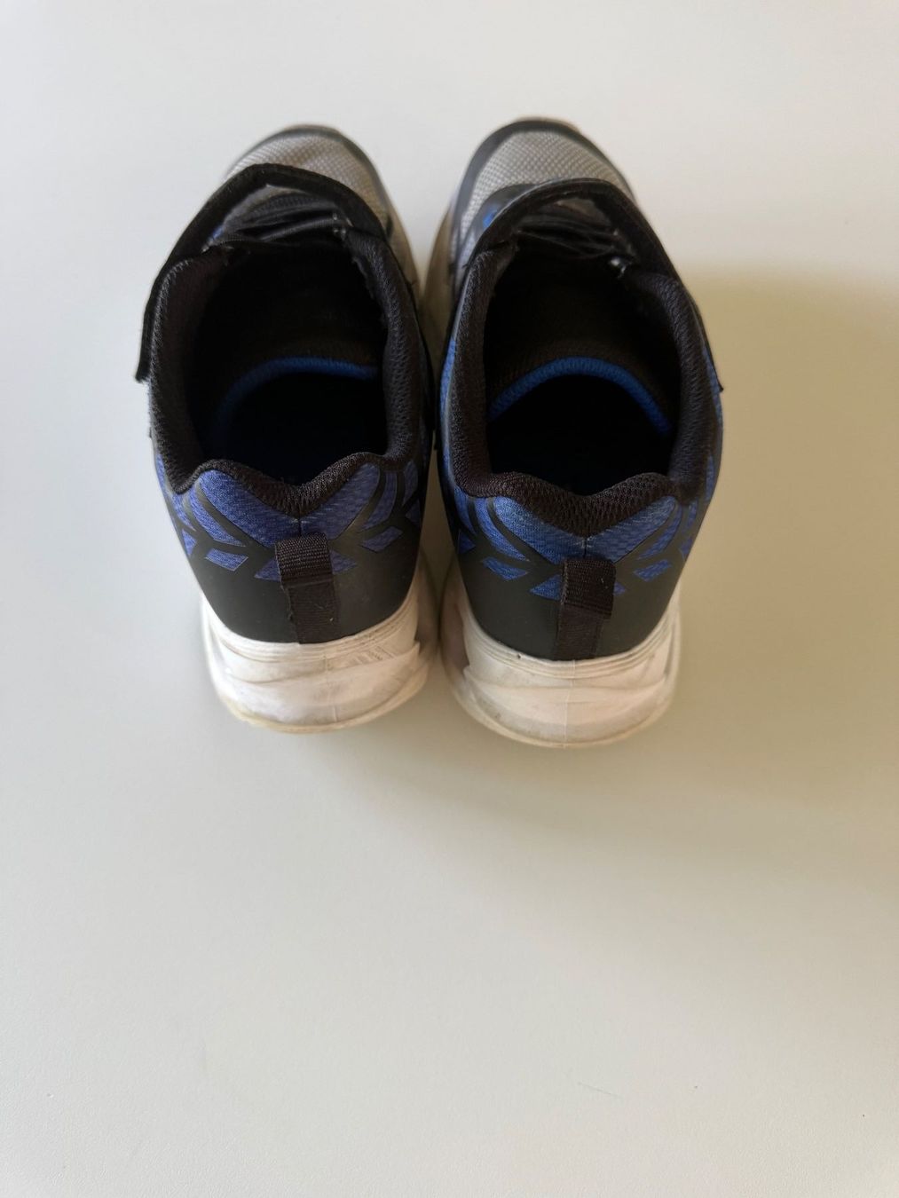 Skechers Scarpe per ragazzi: Skechers Lights Leuchtschuhe Gr. 34 – Usato da Dällikon venduto da dahi1 2