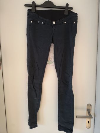 H&M Schwangerschaftsjeans Umstandsjeans Gr. 34 schwarz