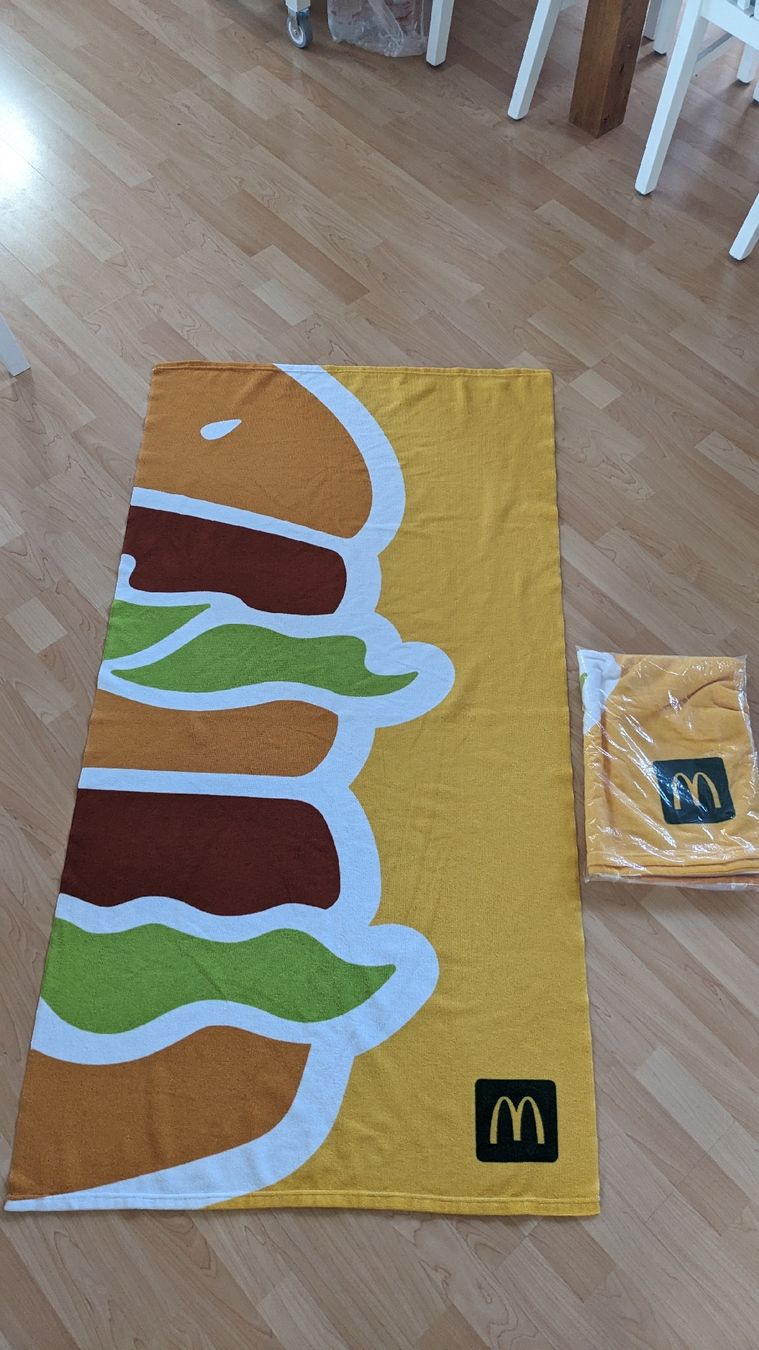 Teli da bagno: McDonald's Badetuch 2 Stück – Nuovo (secondo la descrizione) da Romanshorn venduto da chaanem