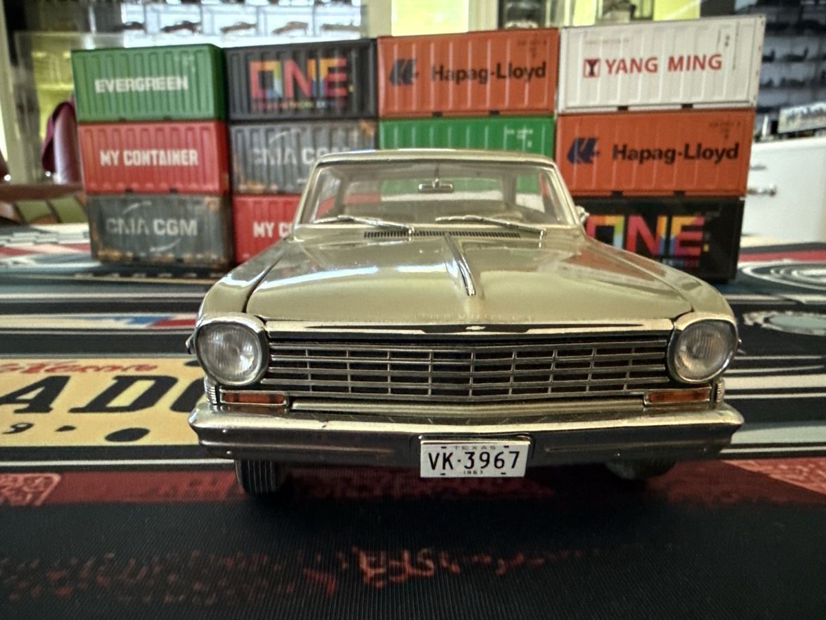 Chevrolet Modellini d'auto: Chevrolet Nova Baujahr 1962 – Usato da Basel venduto da Zomeg 7