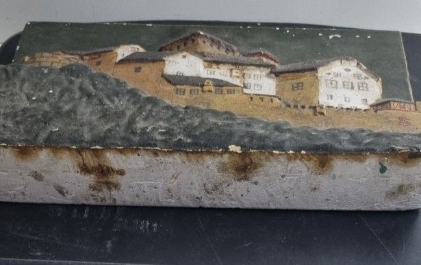 Poster & Bilder: Relief des Schloss Vaduz Liechtenstein – Gebraucht aus Flums von Flumsantik 4