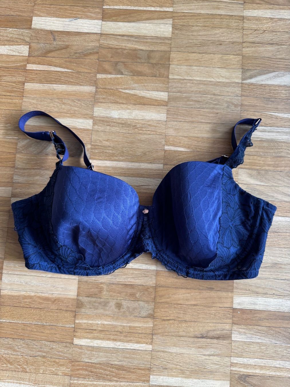 Triumph Altra biancheria intima: BH Marke Triumph Gr. 90D – Nuovo (secondo la descrizione) da Luzern venduto da Ankerli