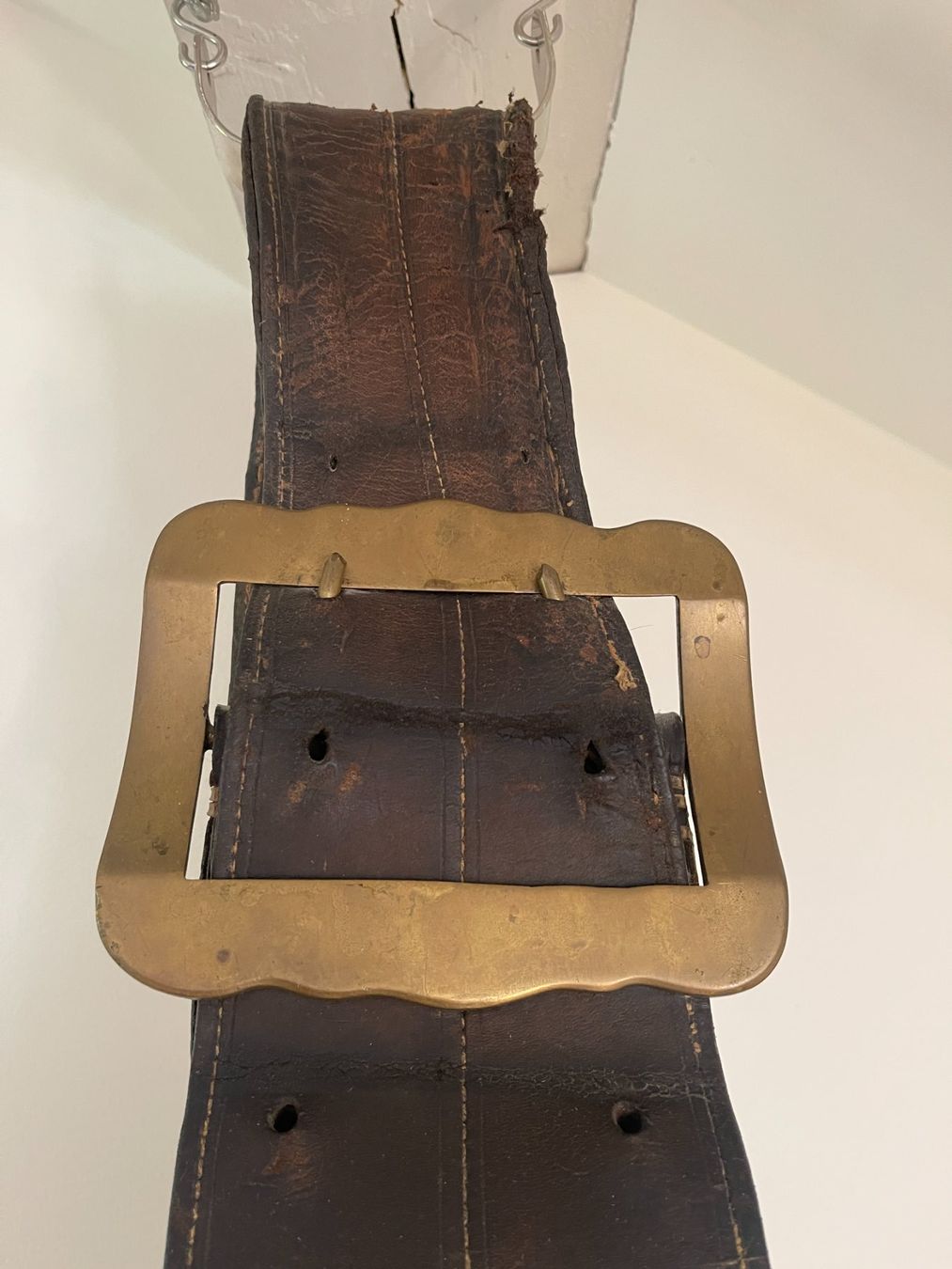 Campanacci mucche: Alte Schweizer Kuhglocke / Treichel mit original Ledergurt – Usato da Siblingen venduto da Woltersdorf50 1