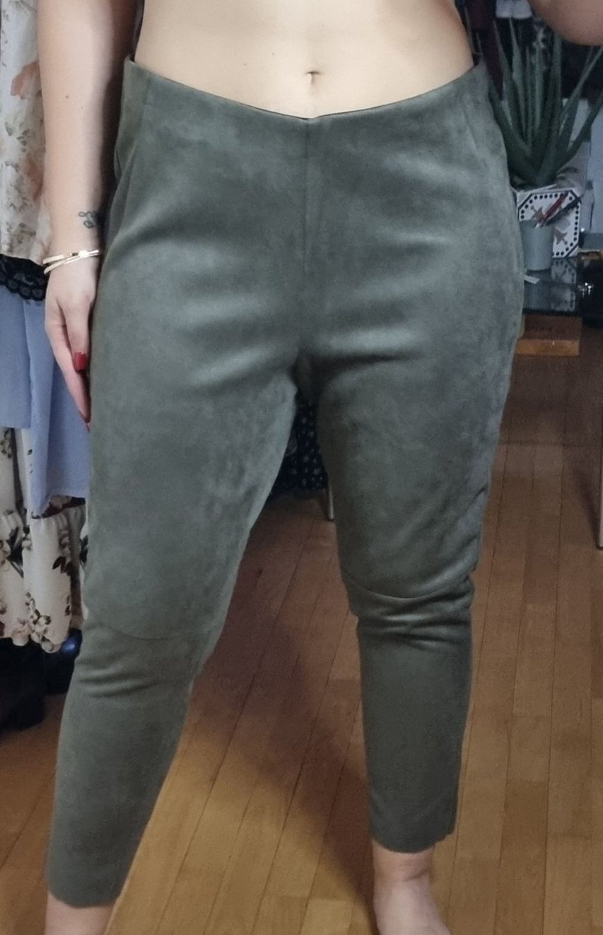 C&A Pantaloni: C&A Wildlederhose, Gr. L, Khaki, Trend – Difettoso da Wald ZH venduto da CapLux