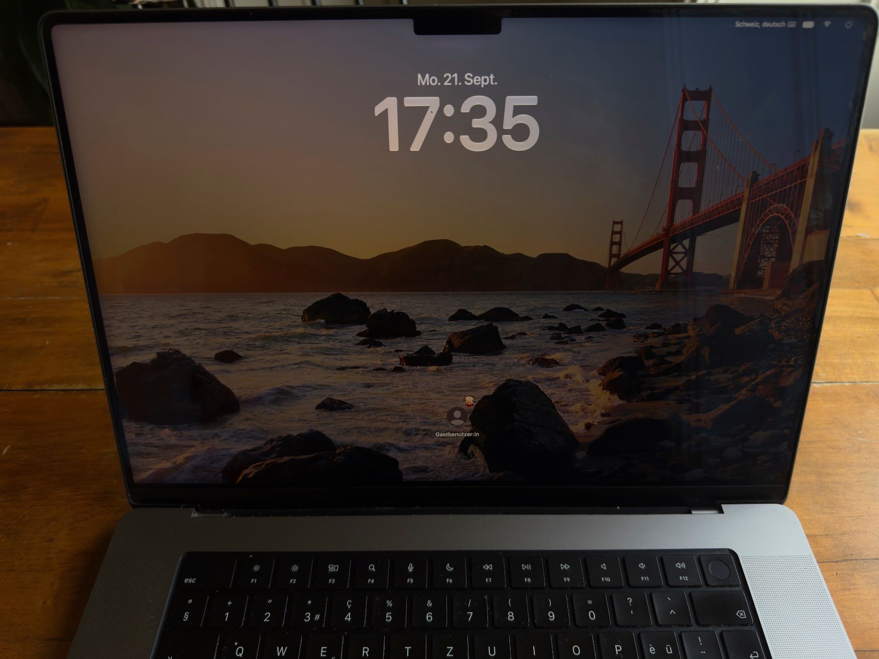 Apple Notebooks: MacBook Pro 16" M1 Max 10 Core CPU 32 Core GPU – Gebraucht aus Zürich von patwalzer007 1