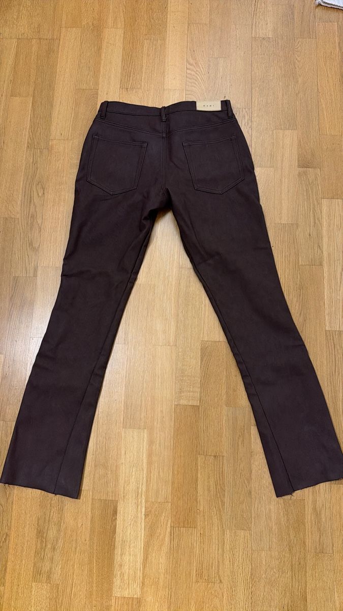 MNML Pantaloni: mnml flared Lederhose – Usato da Basel venduto da nicolasschneeberger 1