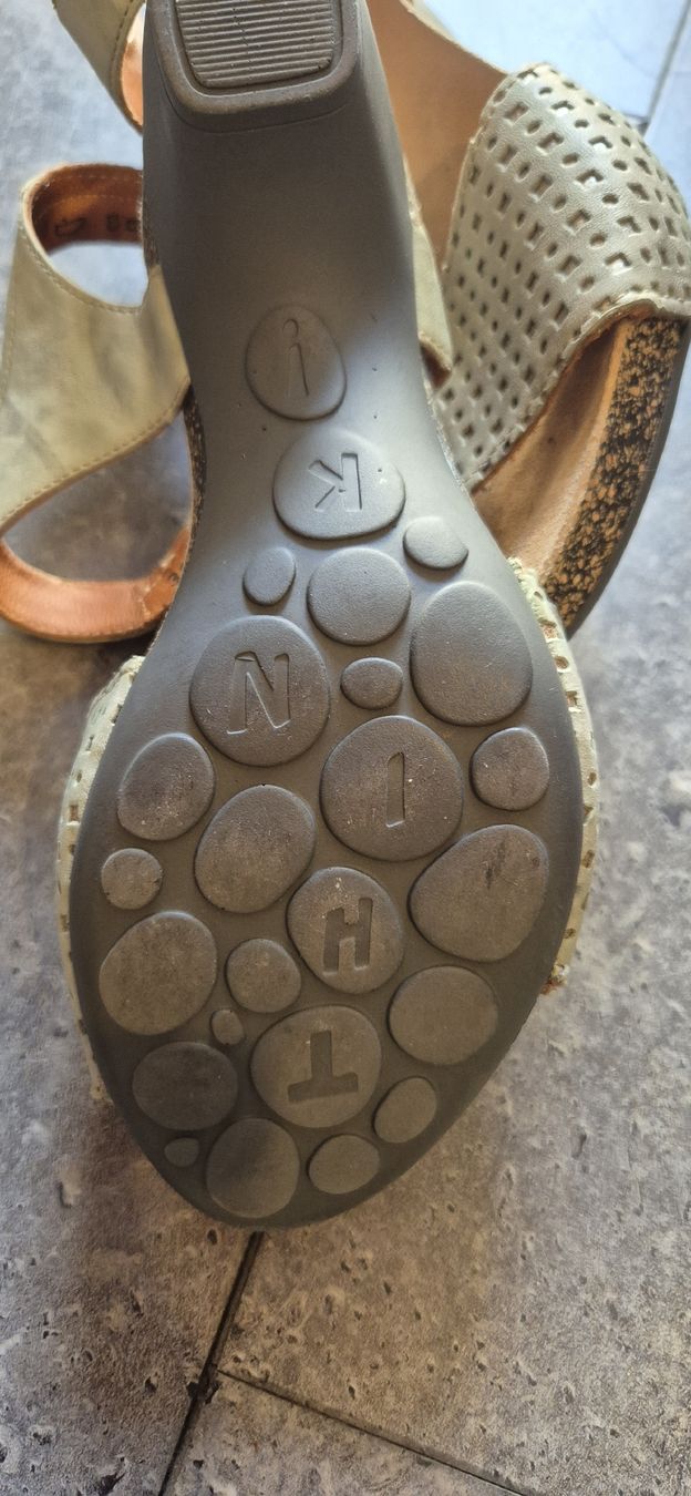 Think Damenschuhe: THINK – Gebraucht aus Cortaillod von ramssa 1