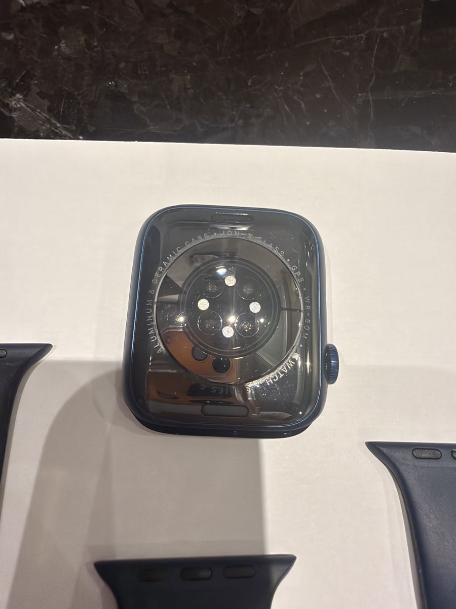 Apple Smartwatch: Apple watch 6 44 mm – D'occasion à Müllheim Dorf par vieste77 1