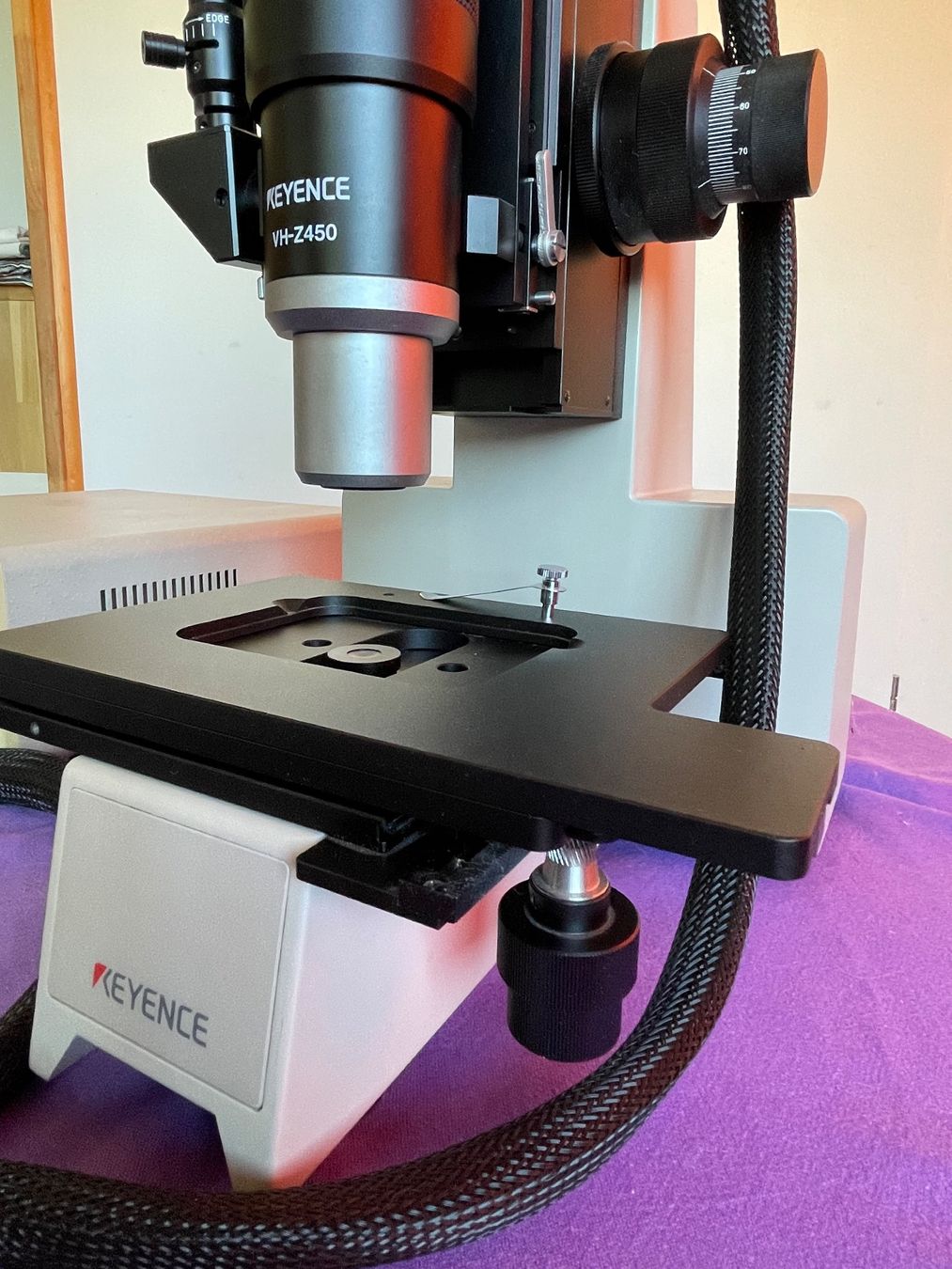 Microscopi: Microscope numérique Keyence VH-5910 + objectif VH-Z450 – Usato da Ollon VD venduto da biocentervilly 5
