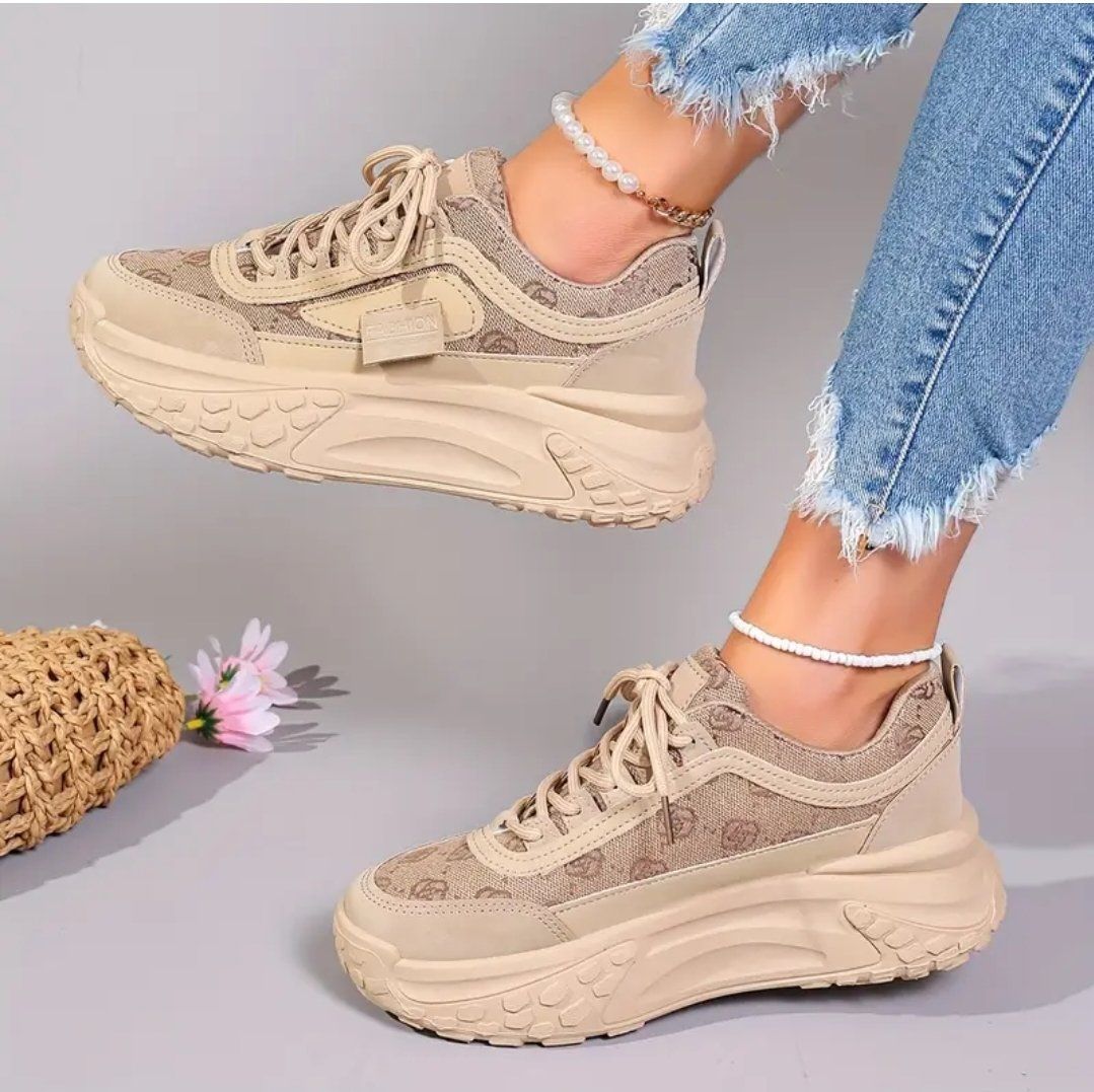 Scarpe da donna: Sneaker Gr. 39/40 – Nuovo e nell'imballaggio originale da St.Peterzell venduto da the2ndchance