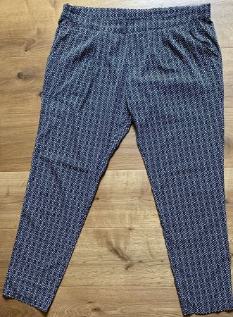 Leichte Damen Sommerhose - U-Collection - Gr. 48/50