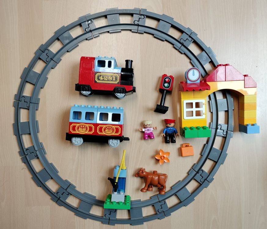  Lego Duplo elektrische Eisenbahn (Gebraucht) in Niederweningen für CHF Motiv 
