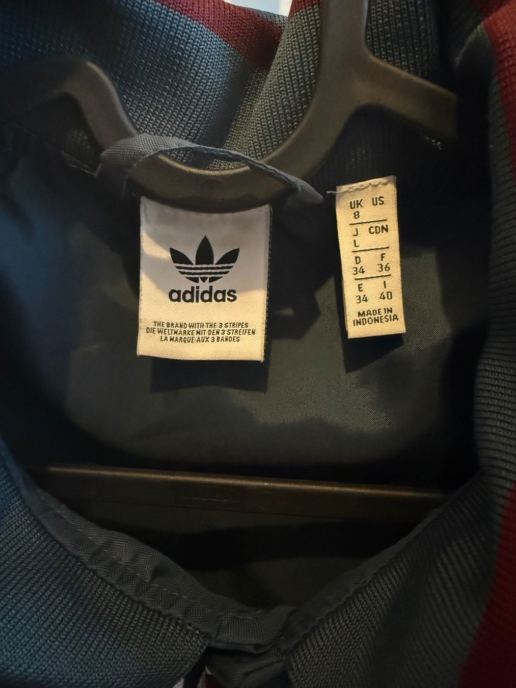 Adidas Giacche: ADIDAS BOMBERJACKE "3 STRIPES" BLAU GR. 34 – Nuovo (secondo la descrizione) da Bern venduto da epu_vp75 3