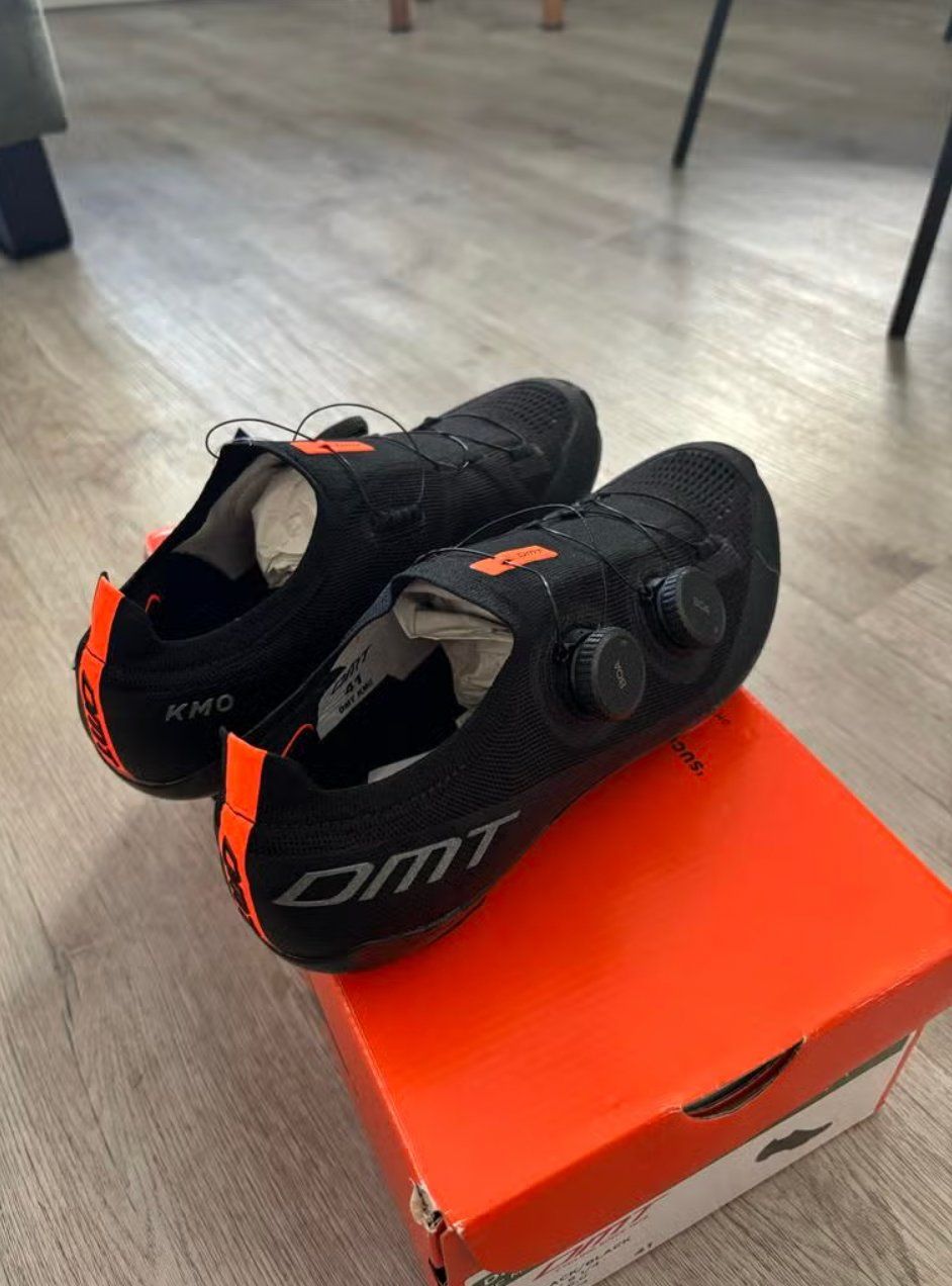 Scarpe da uomo: DMT KM0 MTB Schuhe EU 41 NEU! – Nuovo e nell'imballaggio originale da Zürich venduto da irina1994 1