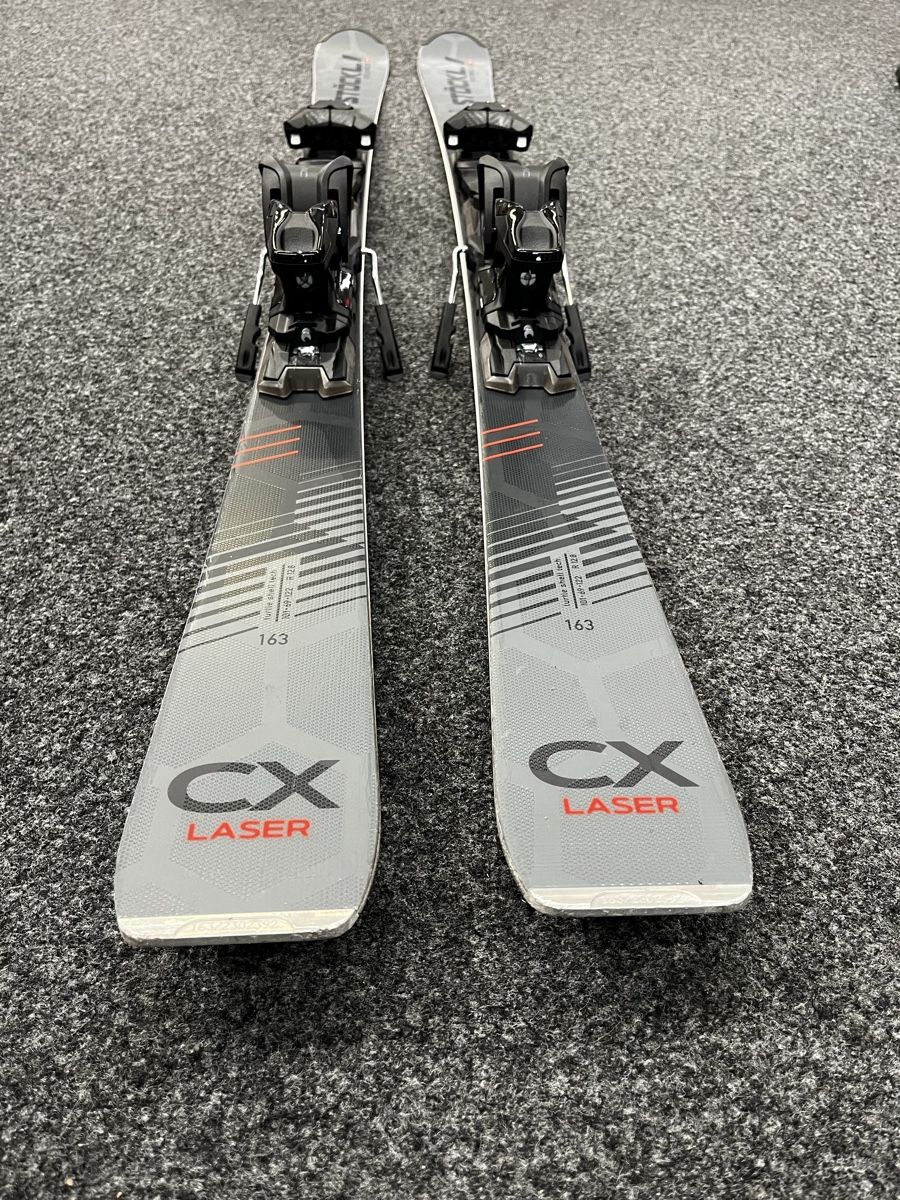 Stöckli Sci: Stöckli Laser CX 163cm – Usato da Fehraltorf venduto da jdi_zmf8 2