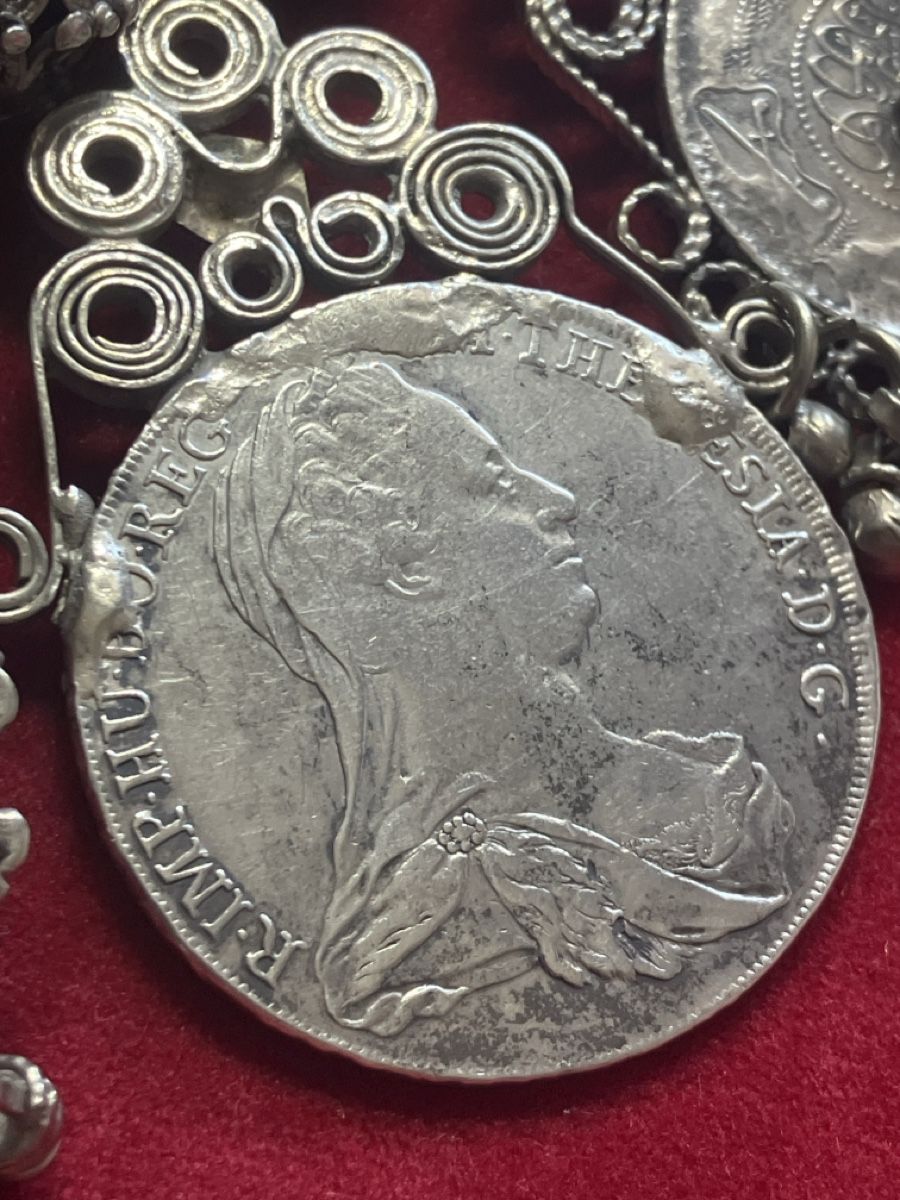 Catenine: Antike Kette mit Münzen. Einzigartiges Design. – Usato da Muralto venduto da jac_hkz5 6