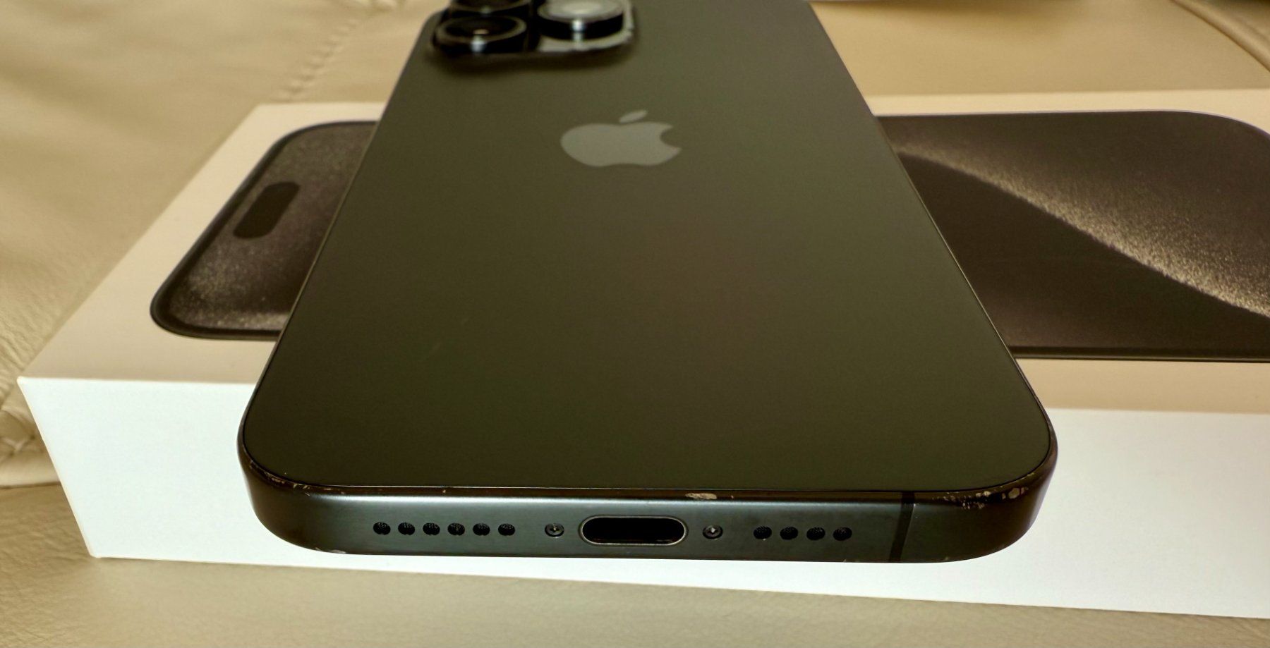 Apple Telefoni cellulari / Smartphones: Apple iPhone 15 Pro Max 1 TB, Black Titanium – Usato da Genf venduto da SALES2013SALES 7
