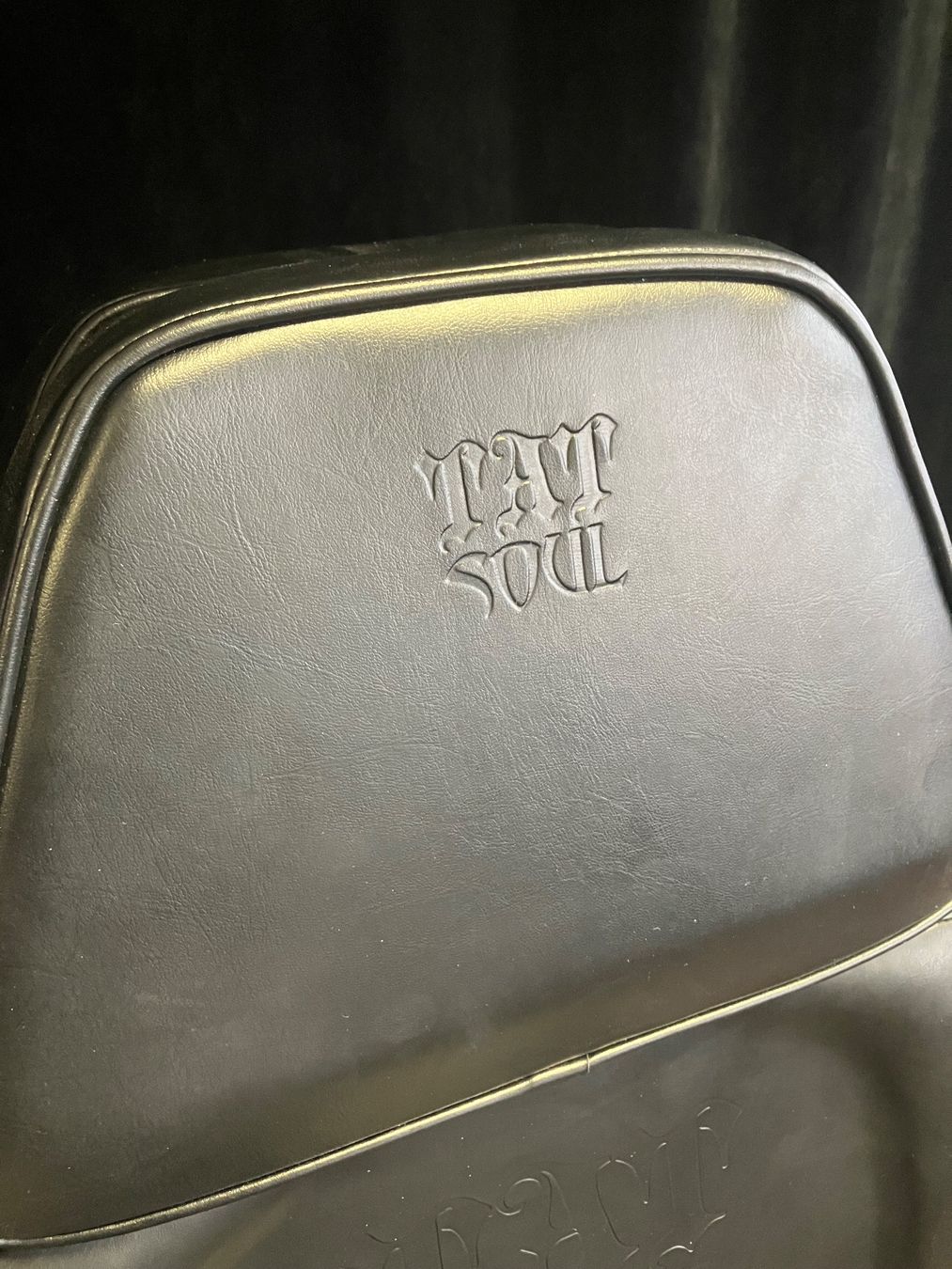 Kosmetik-& Massageliegen: Fauteuil Tattoo Tatsoul – Gebraucht aus Sembrancher von exp_nl5t 5