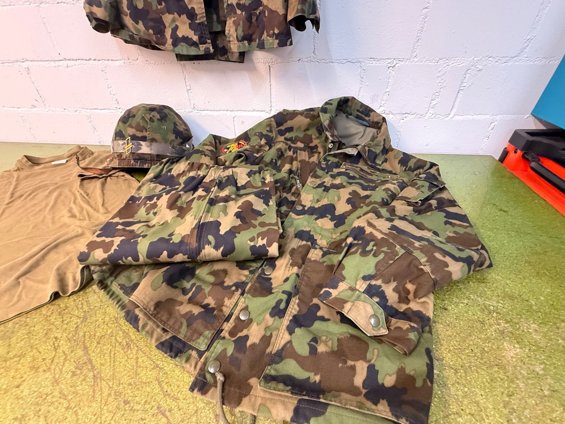 Schweizer Armee Uniformi: Militäruniform Schweizer Armee Set gebraucht – Usato da Bättwil venduto da par_y2n9 3