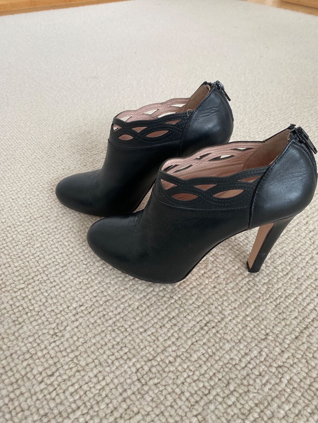 Scarpe da donna: RED Valentino boots size 39 – Usato da Cologny venduto da pichi26 1