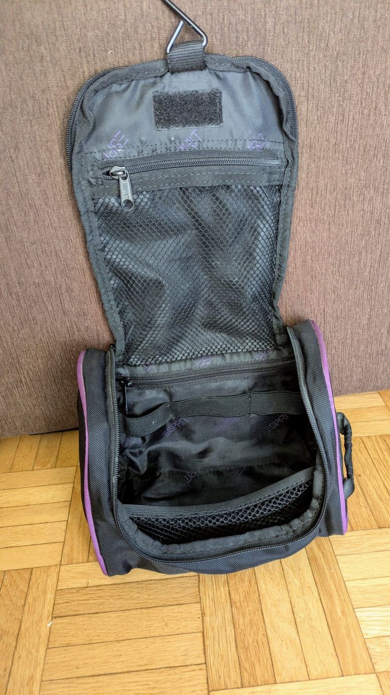 Kosmetikkoffer: Esprit Necessaire/Kulturbeutel – Neu (gemäss Beschreibung) aus Grüningen von mangaka 2