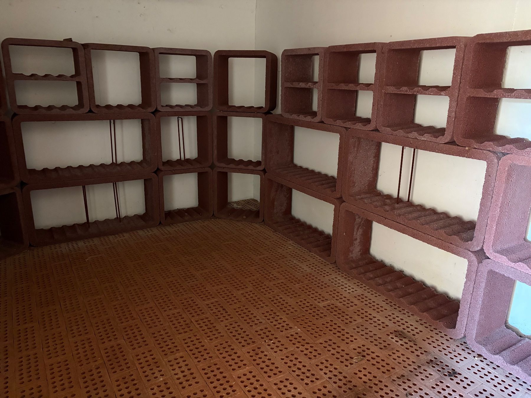 Scaffali: Weingestell – Usato da Baden venduto da flippt