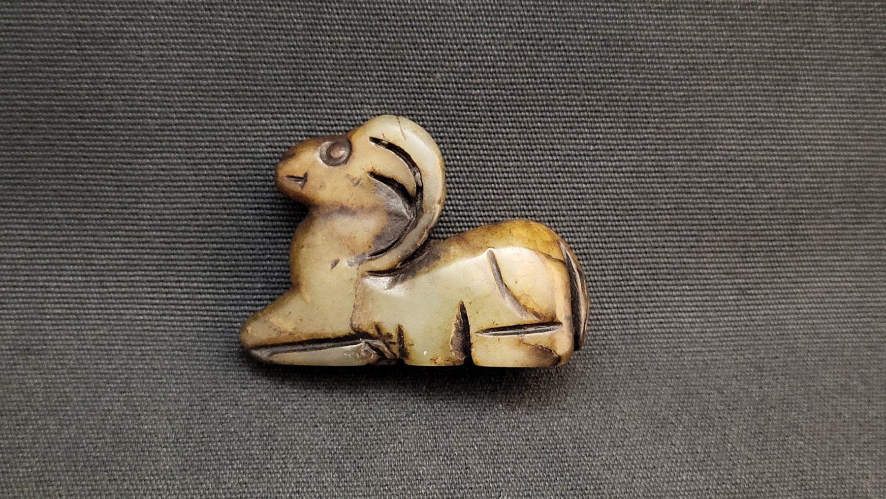 Statuette: Asiatische Steinschnitzerei Steinbock – Usato da Basel venduto da spinne02