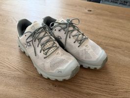 ON Cloudventure Damen Laufschuhe Grösse 38 Weiss