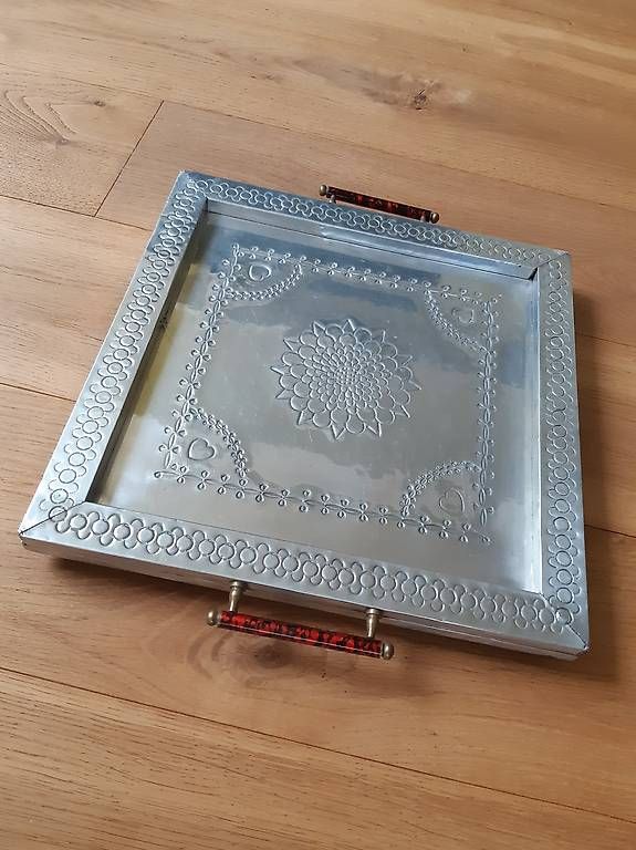 Plateaux: Servierbrett – D'occasion à Obernau par cl9re4no18 2