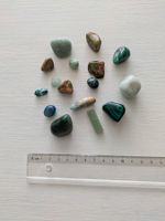Trommelsteine diverse in grün (16 Stück)