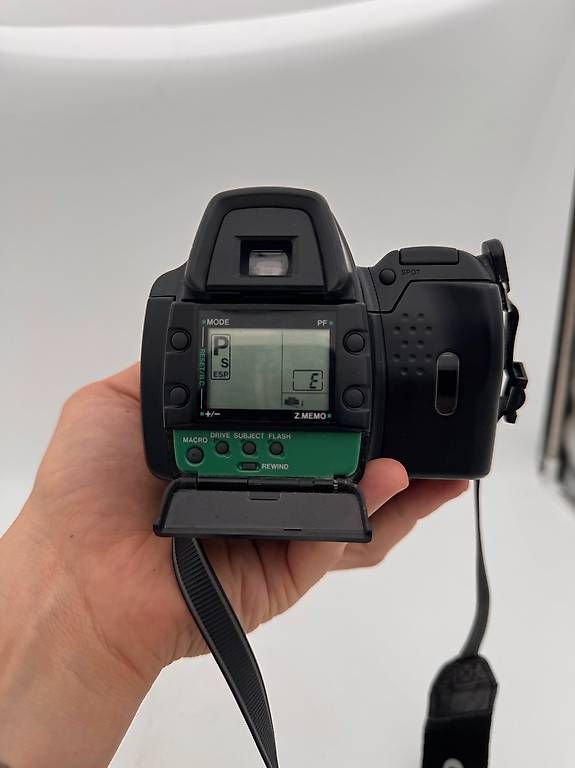 Olympus Fotocamera: Olympus IS-1000 Point and Shoot – Usato da Basel venduto da MeSellstuf 2