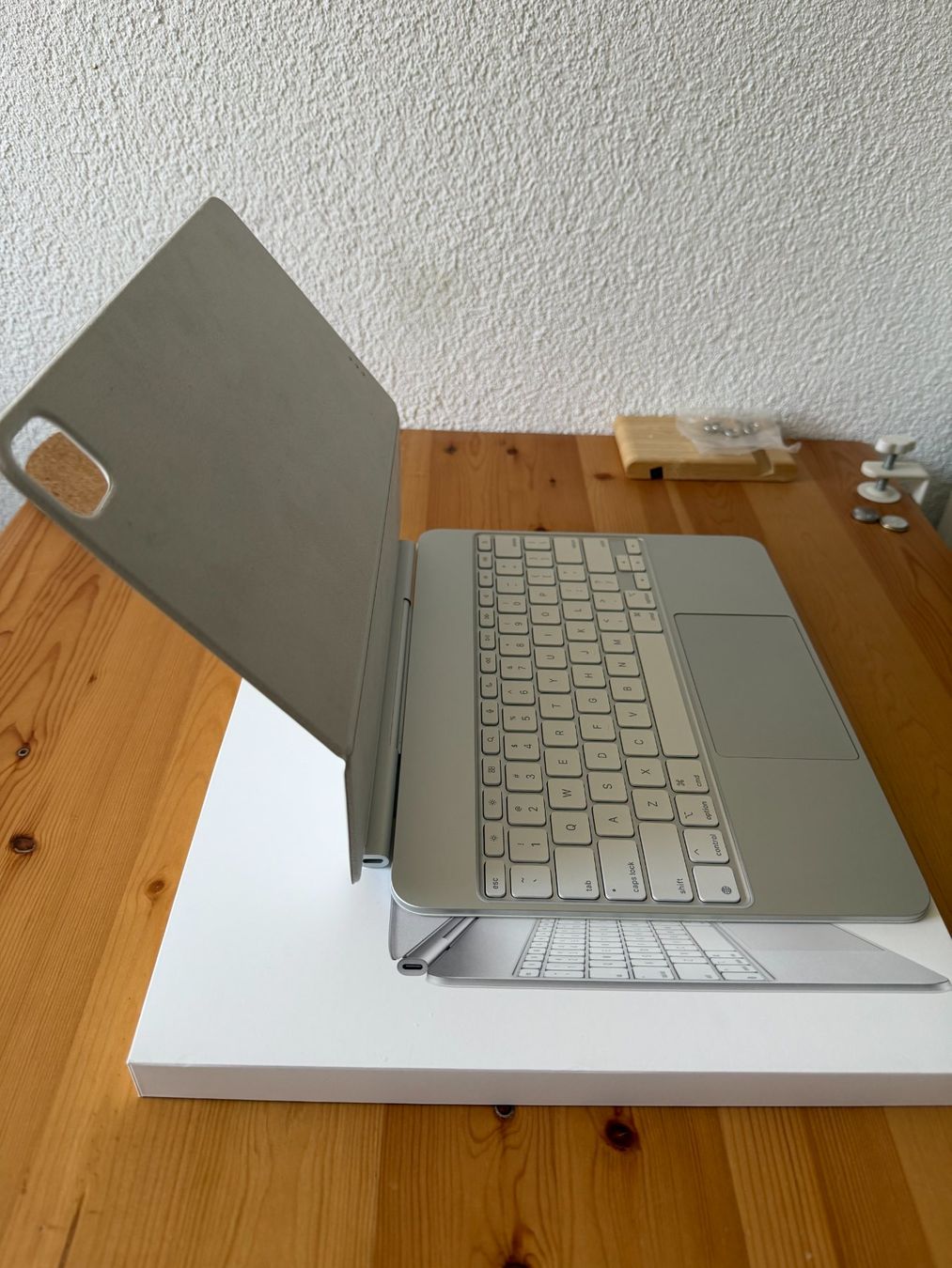 Apple Tastiere: Apple Magic Keyboard für iPad Pro 13" – Usato da Zürich venduto da pf_ 1