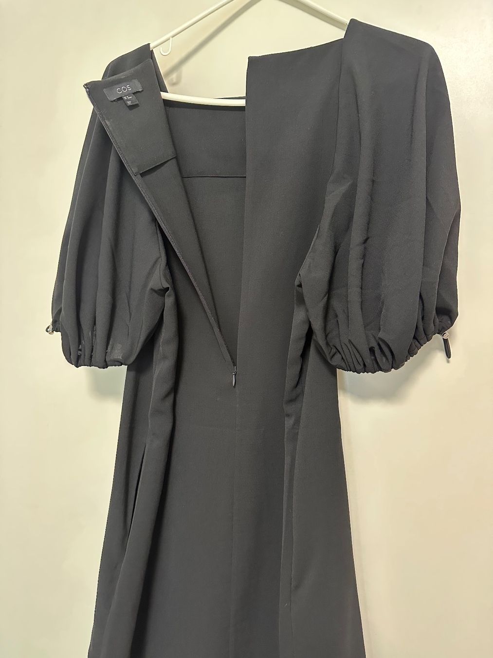 Cos Vestiti: COS Schwarze Kleid Gr 38 EUR – Usato da Basel venduto da iulia_haul 5