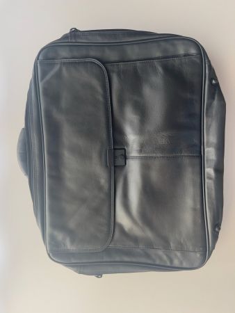 Elegantes Handgepäck aus schwarzem Leder (50 x 40 x 20 cm)
