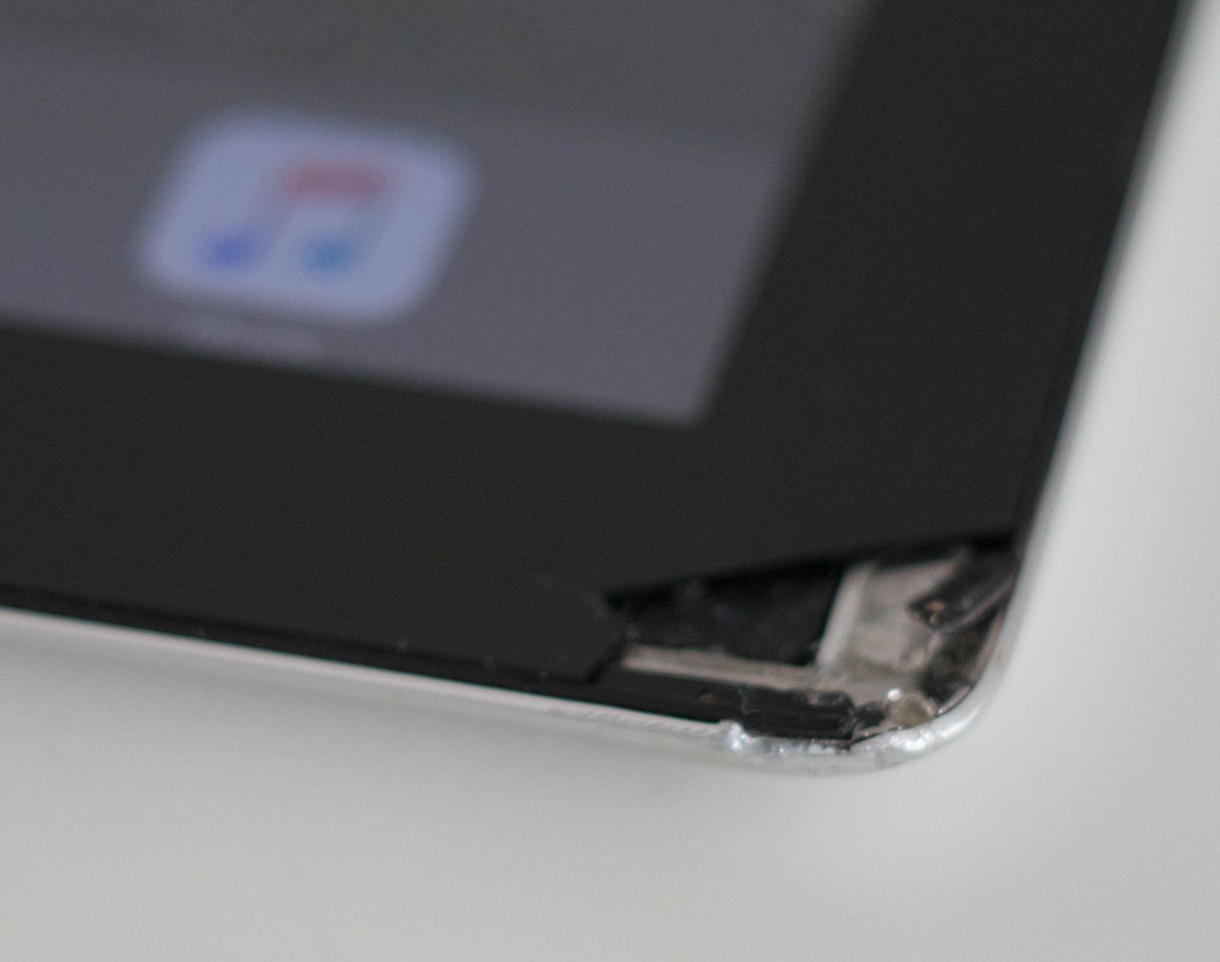 Apple Tablet PC: Gebrochener Bildschirm / Apple iPad 2 Wi-Fi + 3G – Difettoso da Thörishaus venduto da vintagger 1