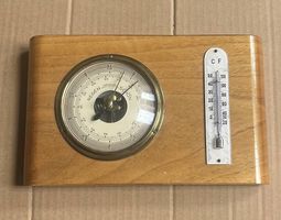 Barometer mit Temperatur