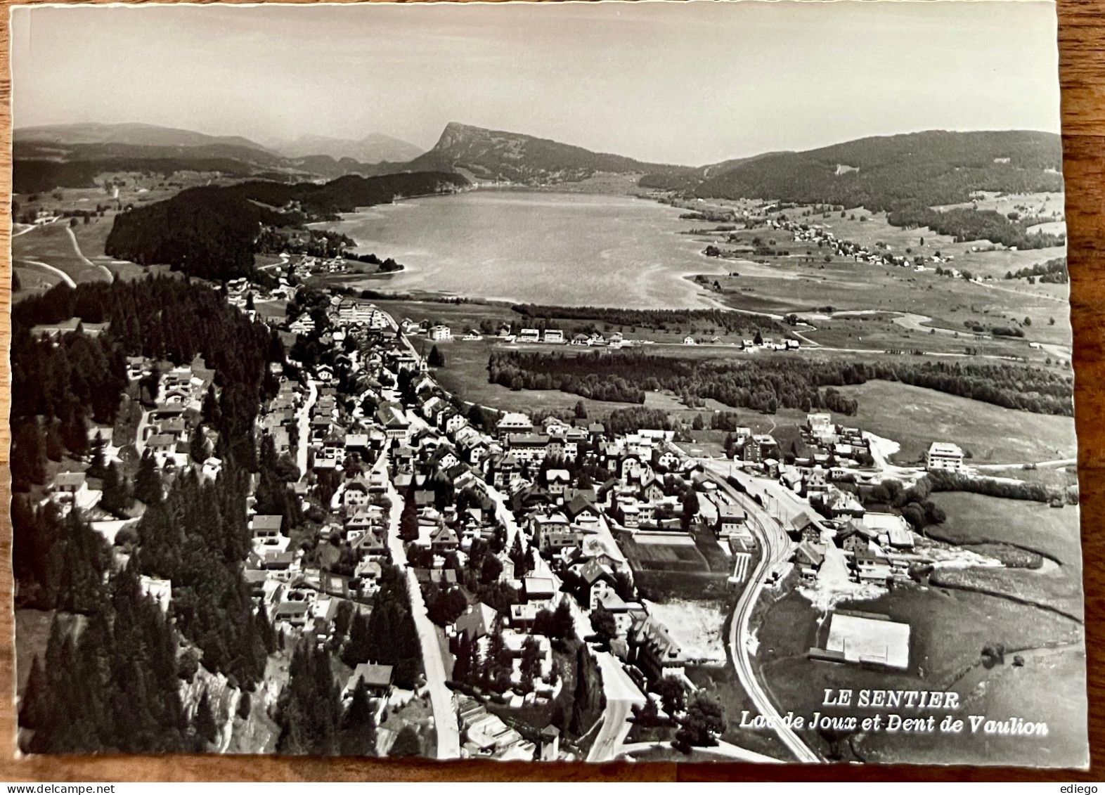 Cartoline postali: VALLÉE DE JOUX - LE SENTIER – Usato da Lutry venduto da Ediego