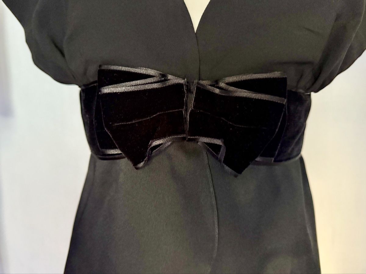 Saint Laurent Top: Yves Saint Laurent top – Usato da Barna venduto da orbuyorcry 3