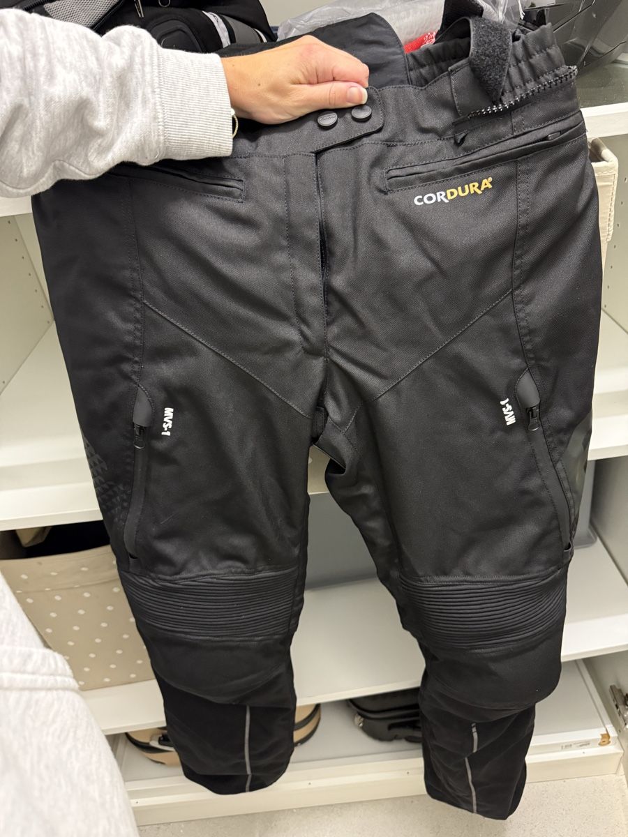Pantaloni: Motorradhose Gr. 36 – Nuovo (secondo la descrizione) da Reichenburg venduto da Benutzer123_