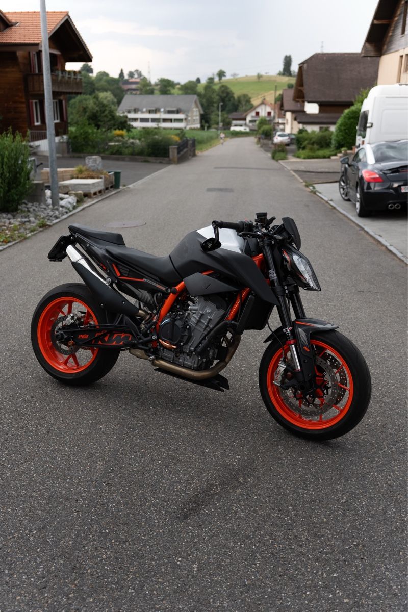 KTM Strasse: Ktm duke 890 R – Gebraucht aus Blumenstein von Laersu.137 1