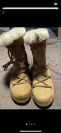 Moon Boot
