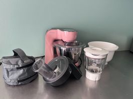 Bosch MUM 5 rosa mit viel Zubehör