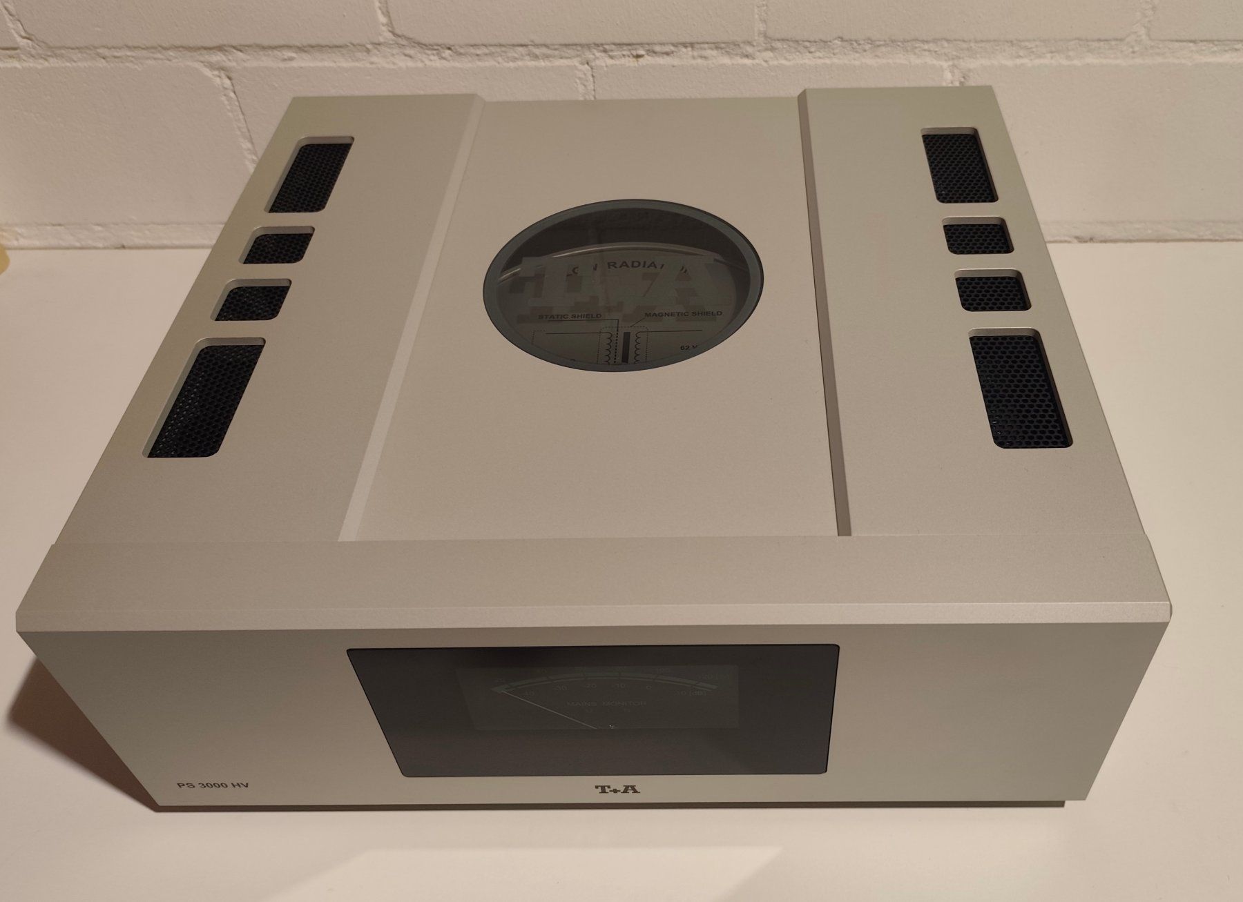 T+A Amplificatori: T+A A 3000 HV mit PS 3000 HV – Nuovo (secondo la descrizione) da Toffen venduto da RohrerHiFiAG 2