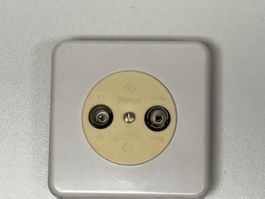 UP-Multimediadose Gedu 2405 CH