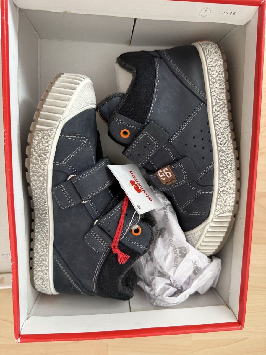 Elefanten Chaussures garçon: Neue Sneaker von Elefanten – Neuf avec emballage d'origine à Oberuzwil par SaMa1986