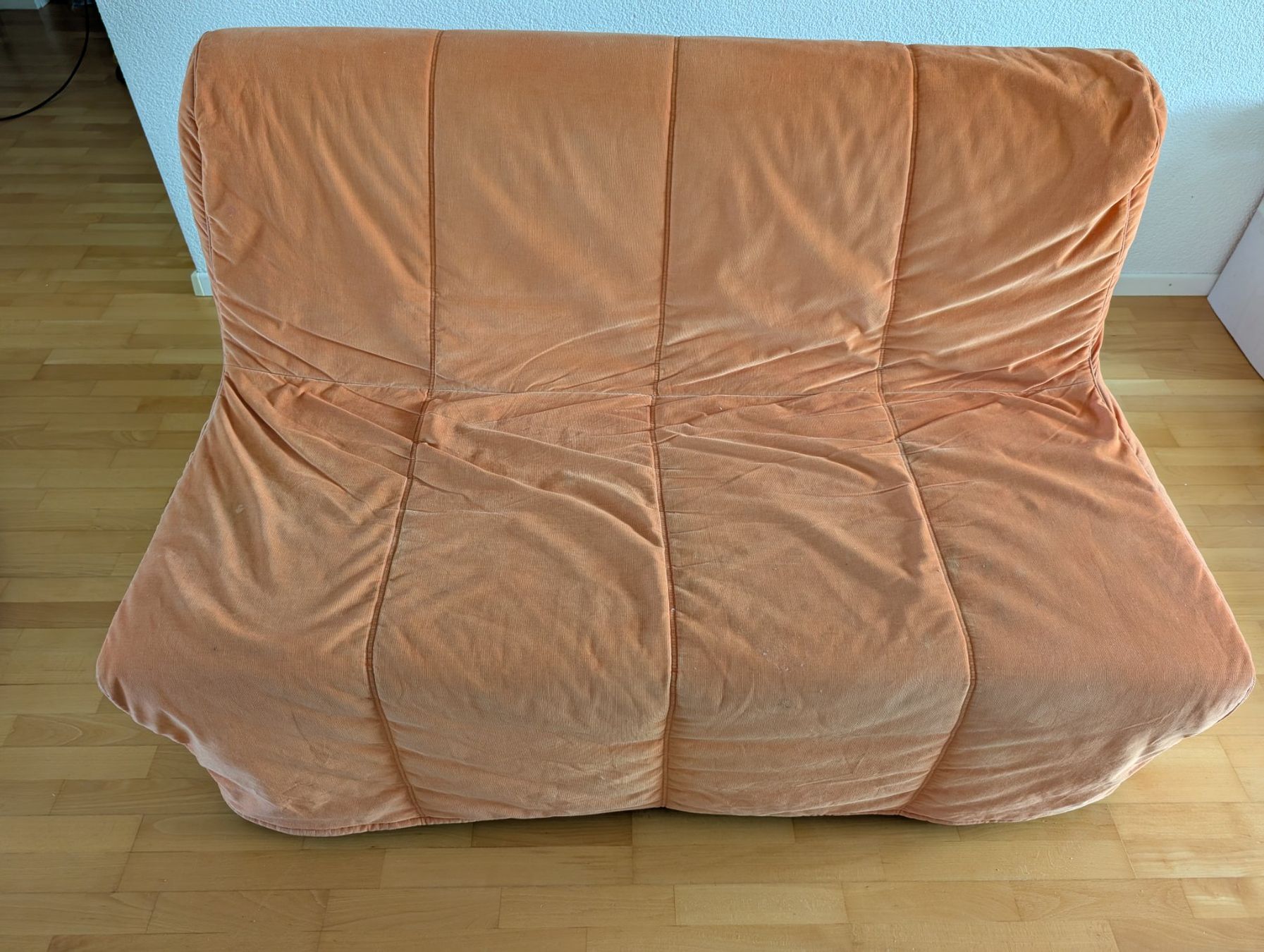 Divani: Ausziehbares Cord Sofa – Usato da Pfäffikon SZ venduto da gosia912