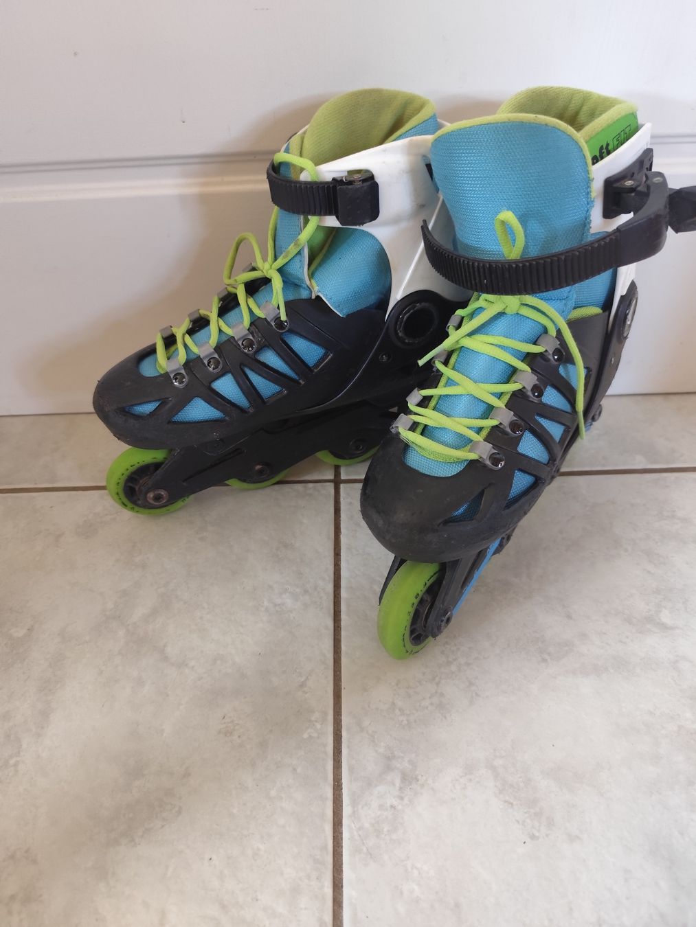 Patins à roul. & inline: Inline Skates Gr. 33-36 – D'occasion à Hittnau par Britta06 1