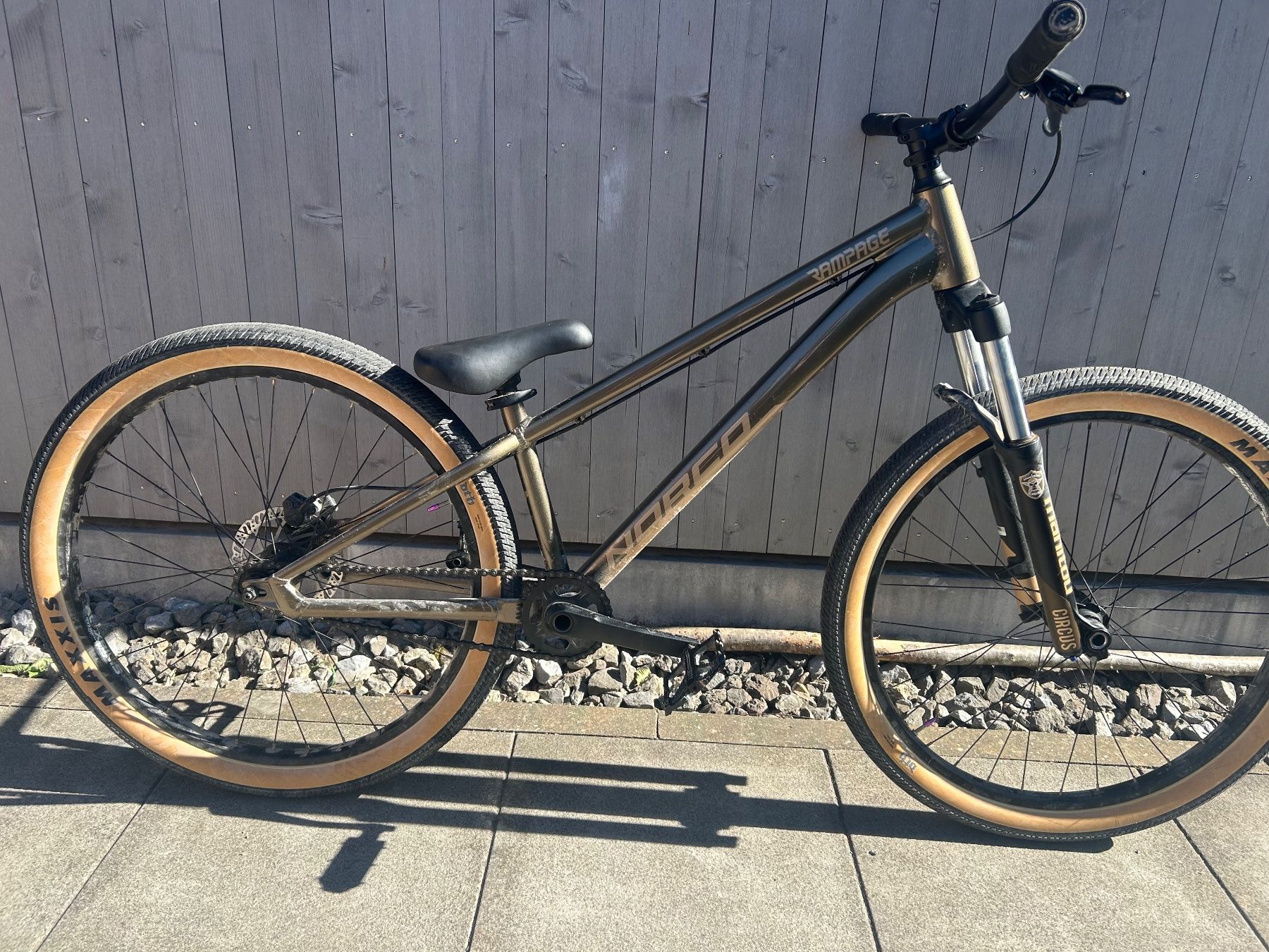 Norco Biciclette: Norco Rampage Dirt Bike – Usato da Nürensdorf venduto da Gutbub